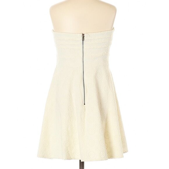 Pins & Needles Womens Dress Cream Strapless Lined Size 4 - Picture 3 of 5
